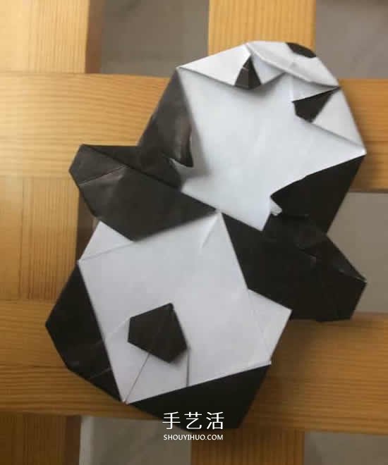 爬行大熊貓的折紙步驟圖解 憨態(tài)可掬很可愛~ -  rpnrmr.com