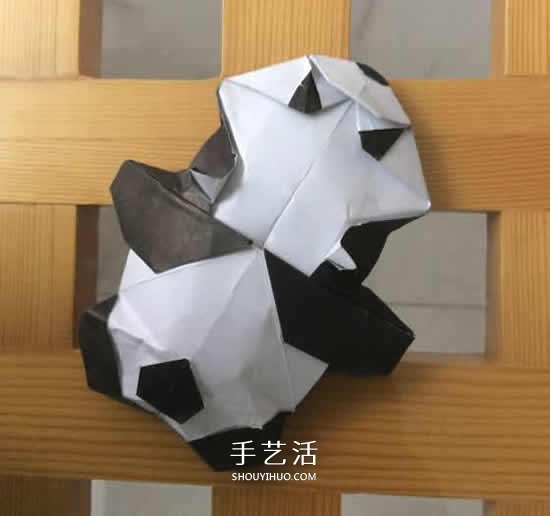 爬行大熊貓的折紙步驟圖解 憨態(tài)可掬很可愛~ -  rpnrmr.com
