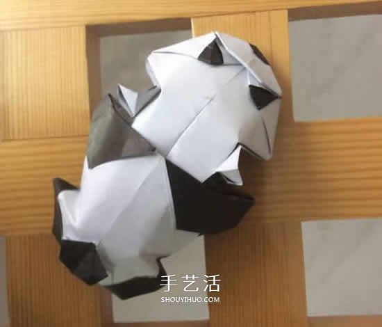 爬行大熊貓的折紙步驟圖解 憨態(tài)可掬很可愛~ -  rpnrmr.com