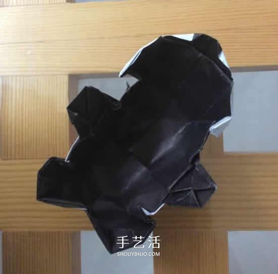 爬行大熊貓的折紙步驟圖解 憨態(tài)可掬很可愛~ -  rpnrmr.com