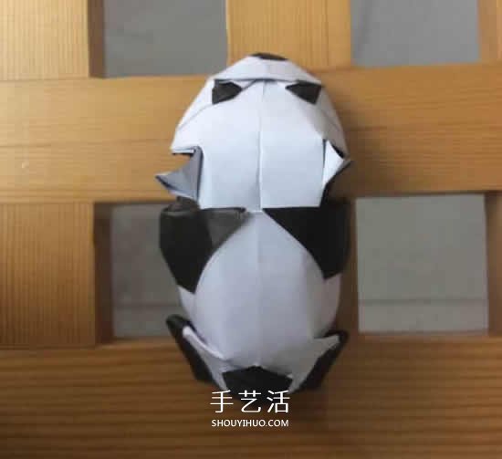 爬行大熊貓的折紙步驟圖解 憨態(tài)可掬很可愛~ -  rpnrmr.com