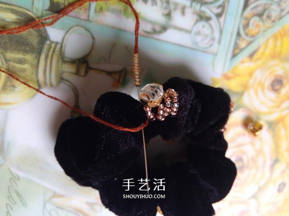 普通發(fā)圈改造教程 DIY好看串珠發(fā)圈的方法 -  rpnrmr.com