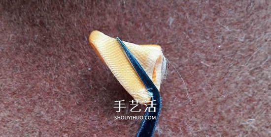 絲帶手工制作梅花圖解 做成漂亮的胸花或發(fā)飾 -  rpnrmr.com