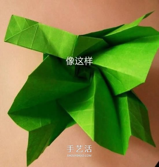 一張紙折玫瑰花的圖解教程 連花萼也一起折出 -  rpnrmr.com