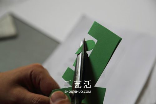 春字剪紙方法步驟圖解 簡單春節(jié)春的剪紙教程 -  rpnrmr.com