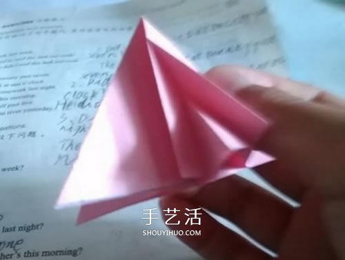 牽?；ǖ恼奂埐襟E圖解 怎么折喇叭花的教程 -  rpnrmr.com