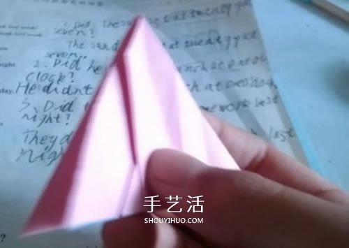 牽?；ǖ恼奂埐襟E圖解 怎么折喇叭花的教程 -  rpnrmr.com