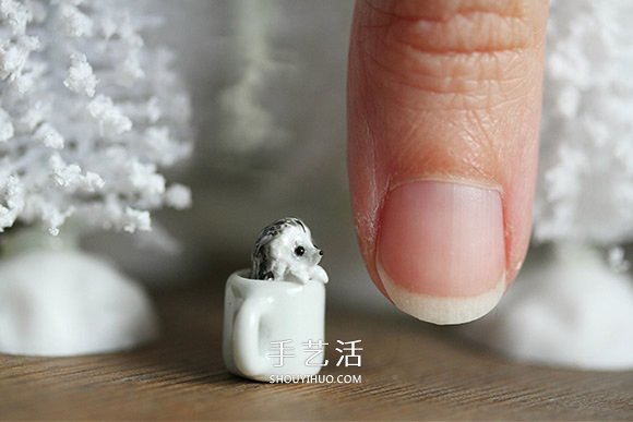 比米粒還??！瑞典雕刻家DIY指尖上的軟陶作品 -  rpnrmr.com