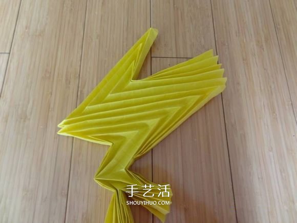 鷹的折紙教程 手工折紙展開翅膀雄鷹的步驟圖 -  rpnrmr.com