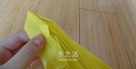 鷹的折紙教程 手工折紙展開翅膀雄鷹的步驟圖 -  rpnrmr.com