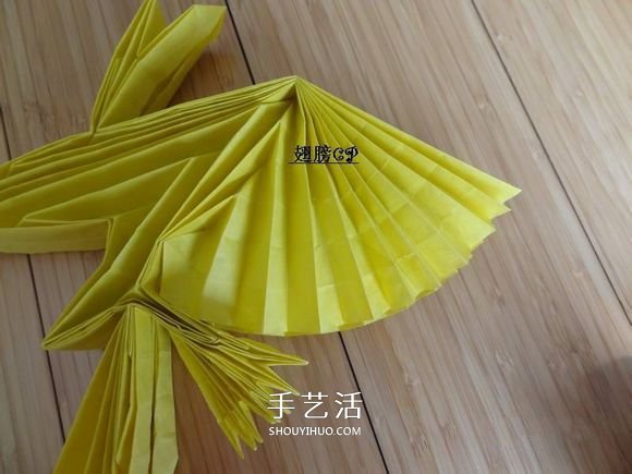 鷹的折紙教程 手工折紙展開翅膀雄鷹的步驟圖 -  rpnrmr.com