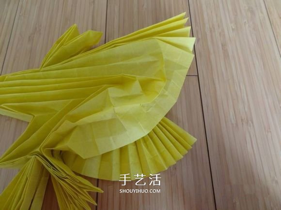 鷹的折紙教程 手工折紙展開翅膀雄鷹的步驟圖 -  rpnrmr.com