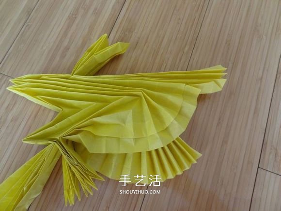 鷹的折紙教程 手工折紙展開翅膀雄鷹的步驟圖 -  rpnrmr.com