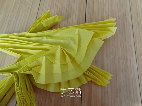 鷹的折紙教程 手工折紙展開翅膀雄鷹的步驟圖 -  rpnrmr.com