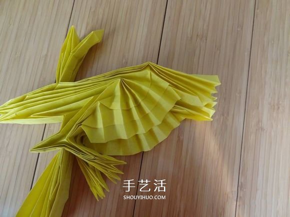 鷹的折紙教程 手工折紙展開翅膀雄鷹的步驟圖 -  rpnrmr.com