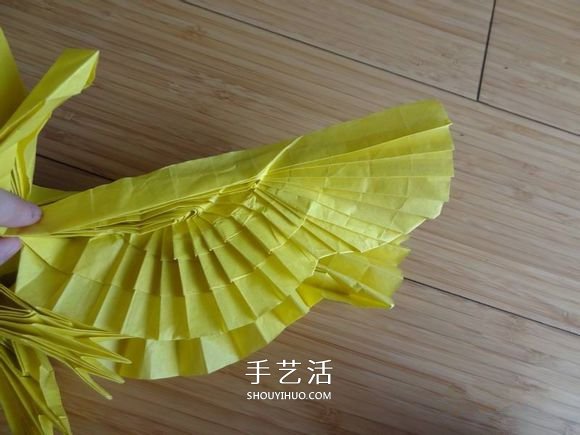 鷹的折紙教程 手工折紙展開翅膀雄鷹的步驟圖 -  rpnrmr.com