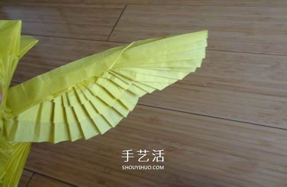 鷹的折紙教程 手工折紙展開翅膀雄鷹的步驟圖 -  rpnrmr.com