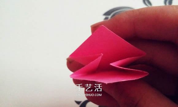 情人節(jié)紅玫瑰折紙 美麗紙玫瑰花的折法圖解 -  rpnrmr.com