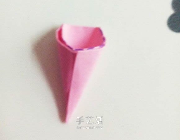 情人節(jié)紅玫瑰折紙 美麗紙玫瑰花的折法圖解 -  rpnrmr.com