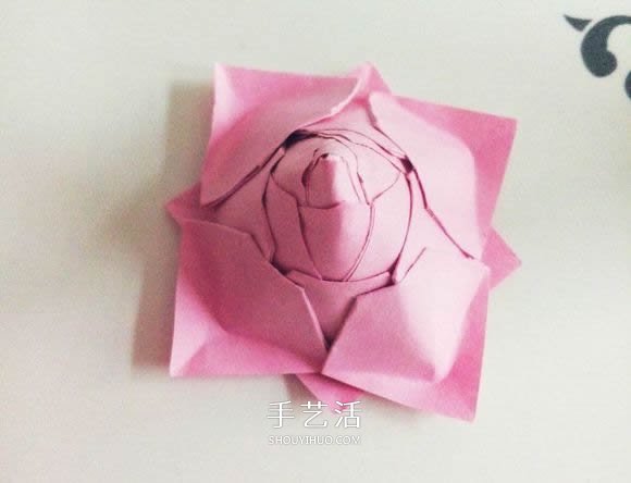 情人節(jié)紅玫瑰折紙 美麗紙玫瑰花的折法圖解 -  rpnrmr.com