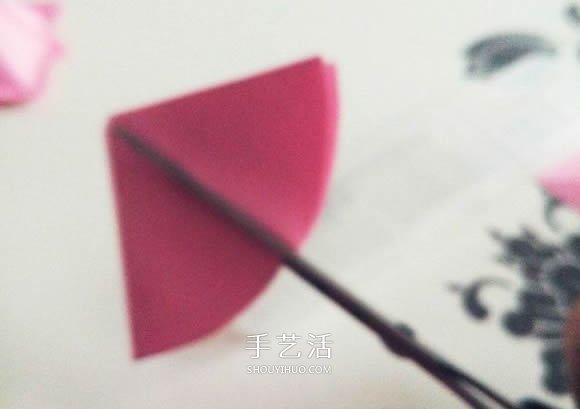 情人節(jié)紅玫瑰折紙 美麗紙玫瑰花的折法圖解 -  rpnrmr.com