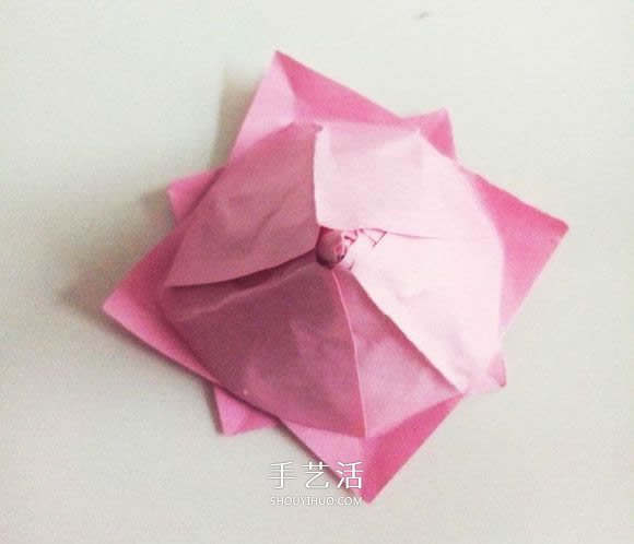 情人節(jié)紅玫瑰折紙 美麗紙玫瑰花的折法圖解 -  rpnrmr.com