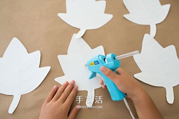 兒童手工做新年掛飾 卡紙楓葉掛飾的做法圖解 -  rpnrmr.com