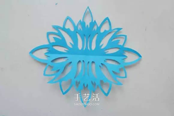 怎么剪紙窗花的教程 四角剪紙大圖案窗花圖解 -  rpnrmr.com