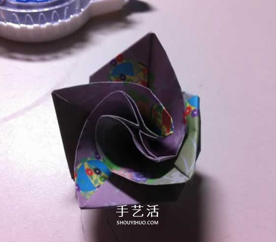 微型月季花的折紙教程 漂亮鉆石玫瑰怎么折圖解 -  rpnrmr.com
