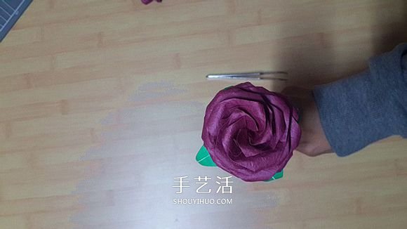 25瓣玫瑰的折法圖解 羅伯特?朗的玫瑰花折紙 -  rpnrmr.com