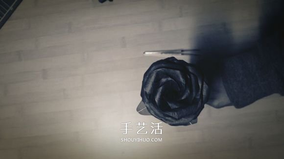 25瓣玫瑰的折法圖解 羅伯特?朗的玫瑰花折紙 -  rpnrmr.com