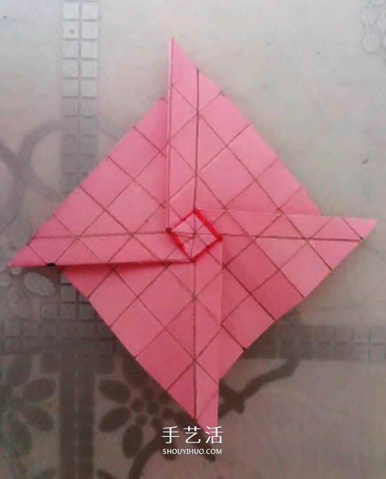 情人節(jié)禮品盒折紙圖解 好看韓式玫瑰禮盒的折法 -  rpnrmr.com