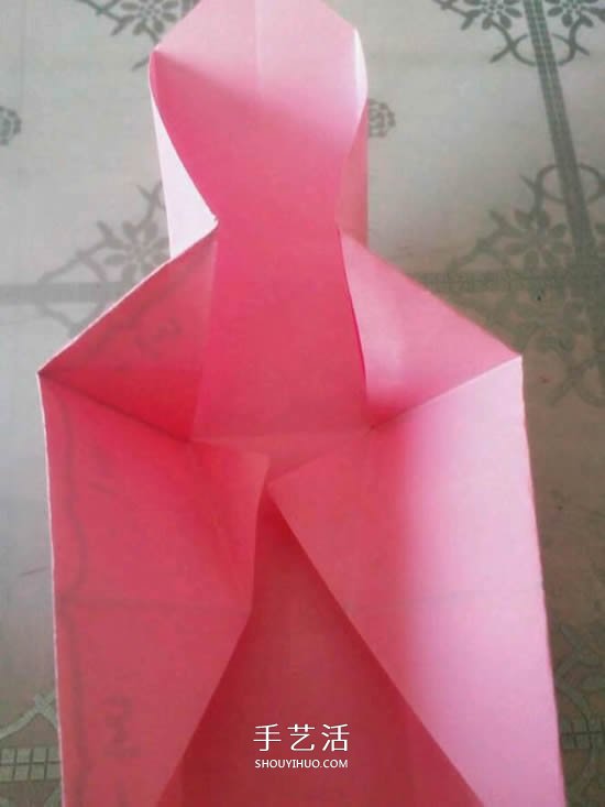情人節(jié)禮品盒折紙圖解 好看韓式玫瑰禮盒的折法 -  rpnrmr.com