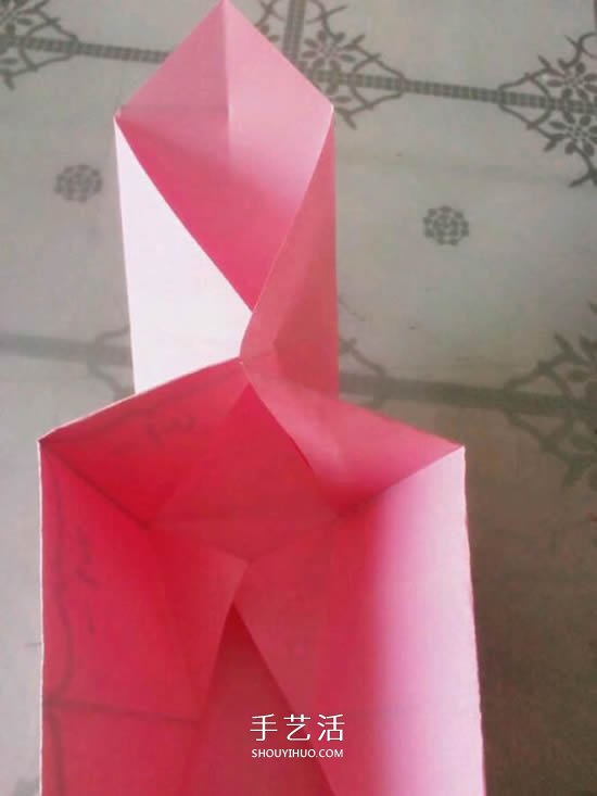 情人節(jié)禮品盒折紙圖解 好看韓式玫瑰禮盒的折法 -  rpnrmr.com