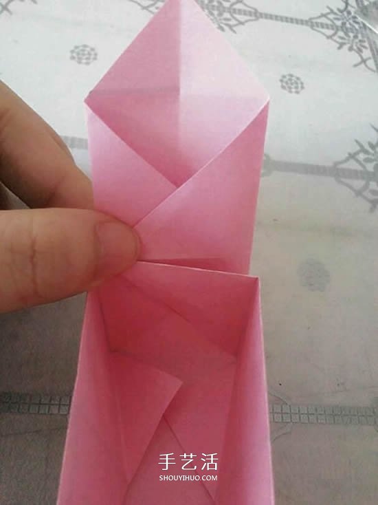 情人節(jié)禮品盒折紙圖解 好看韓式玫瑰禮盒的折法 -  rpnrmr.com