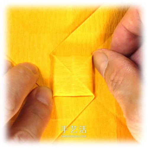 在川崎玫瑰上進(jìn)行改造 美麗紙玫瑰花手工折法 -  rpnrmr.com