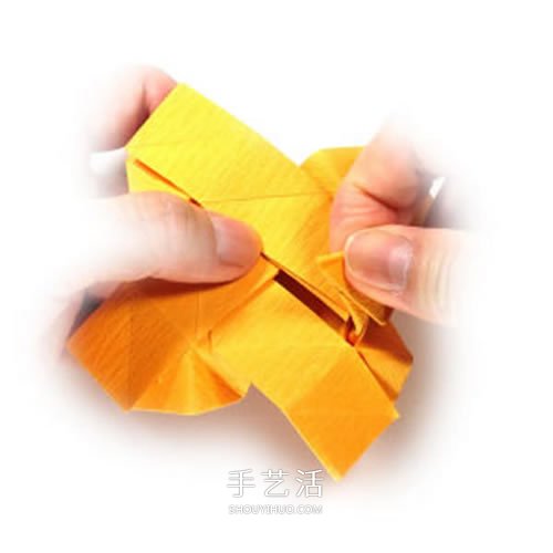 在川崎玫瑰上進(jìn)行改造 美麗紙玫瑰花手工折法 -  rpnrmr.com