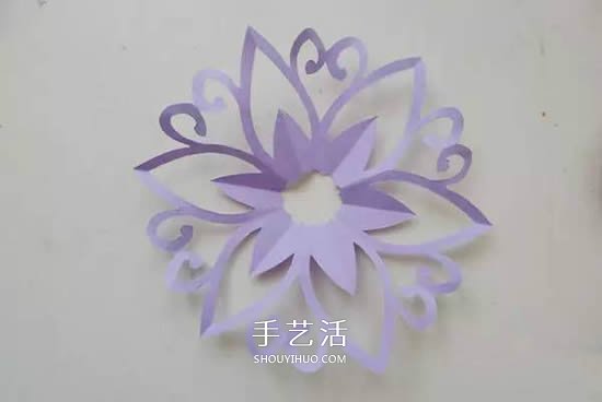 窗花怎么剪的圖解教程 花朵圖案窗花的剪法 -  rpnrmr.com