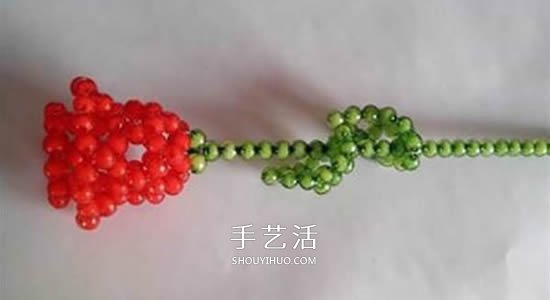 情人節(jié)串珠玫瑰花DIY 用串珠做紅玫瑰的方法 -  rpnrmr.com