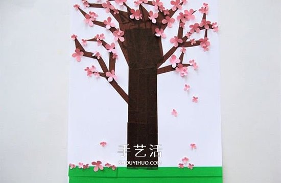 幼兒手工貼畫教程：卡紙和膠帶貼美麗的櫻花樹(shù) -  rpnrmr.com