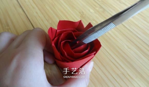 代表美麗和愛情！手工折紙卷心玫瑰步驟圖解 -  rpnrmr.com