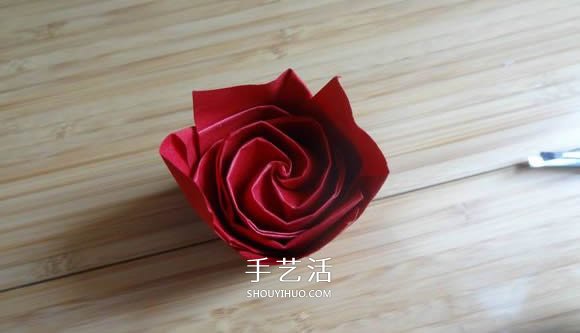 代表美麗和愛情！手工折紙卷心玫瑰步驟圖解 -  rpnrmr.com
