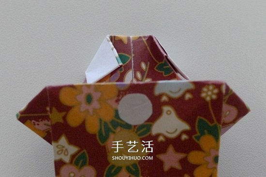 怎么折男T恤的圖解教程 手工折紙T恤簡單折法 -  rpnrmr.com