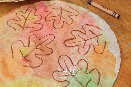 簡單幼兒小制作：歡迎秋天的樹葉卡片做法 -  rpnrmr.com