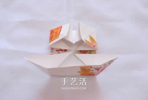 廢紙折花型筆筒的折法 還可以當(dāng)垃圾盒使用 -  rpnrmr.com