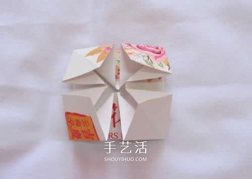廢紙折花型筆筒的折法 還可以當(dāng)垃圾盒使用 -  rpnrmr.com