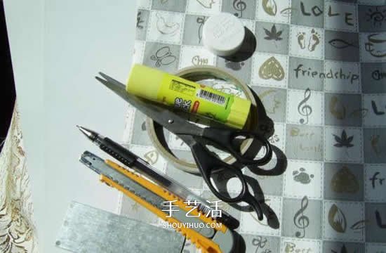 簡(jiǎn)單又好看的愛(ài)心禮品盒手工制作方法圖解 -  rpnrmr.com