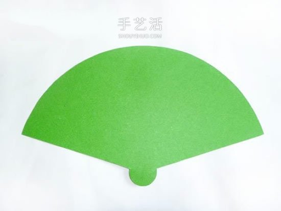 簡(jiǎn)單的幼兒園手工小制作 用卡紙拼貼孔雀開(kāi)屏 -  rpnrmr.com