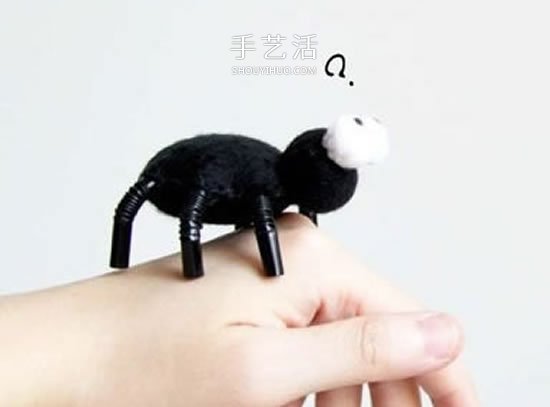 手工蜘蛛怎么做圖解 吸管手工制作萬圣節(jié)蜘蛛 -  rpnrmr.com