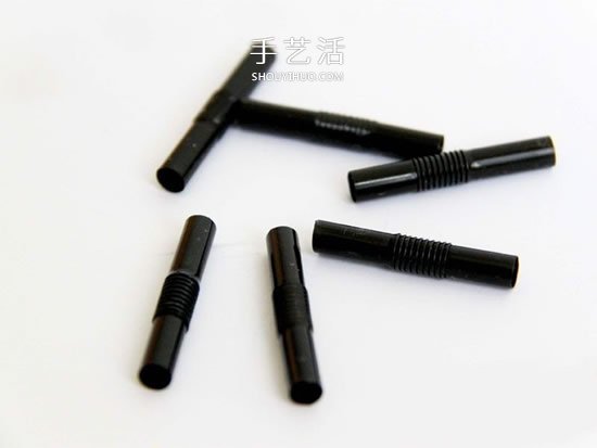 手工蜘蛛怎么做圖解 吸管手工制作萬圣節(jié)蜘蛛 -  rpnrmr.com